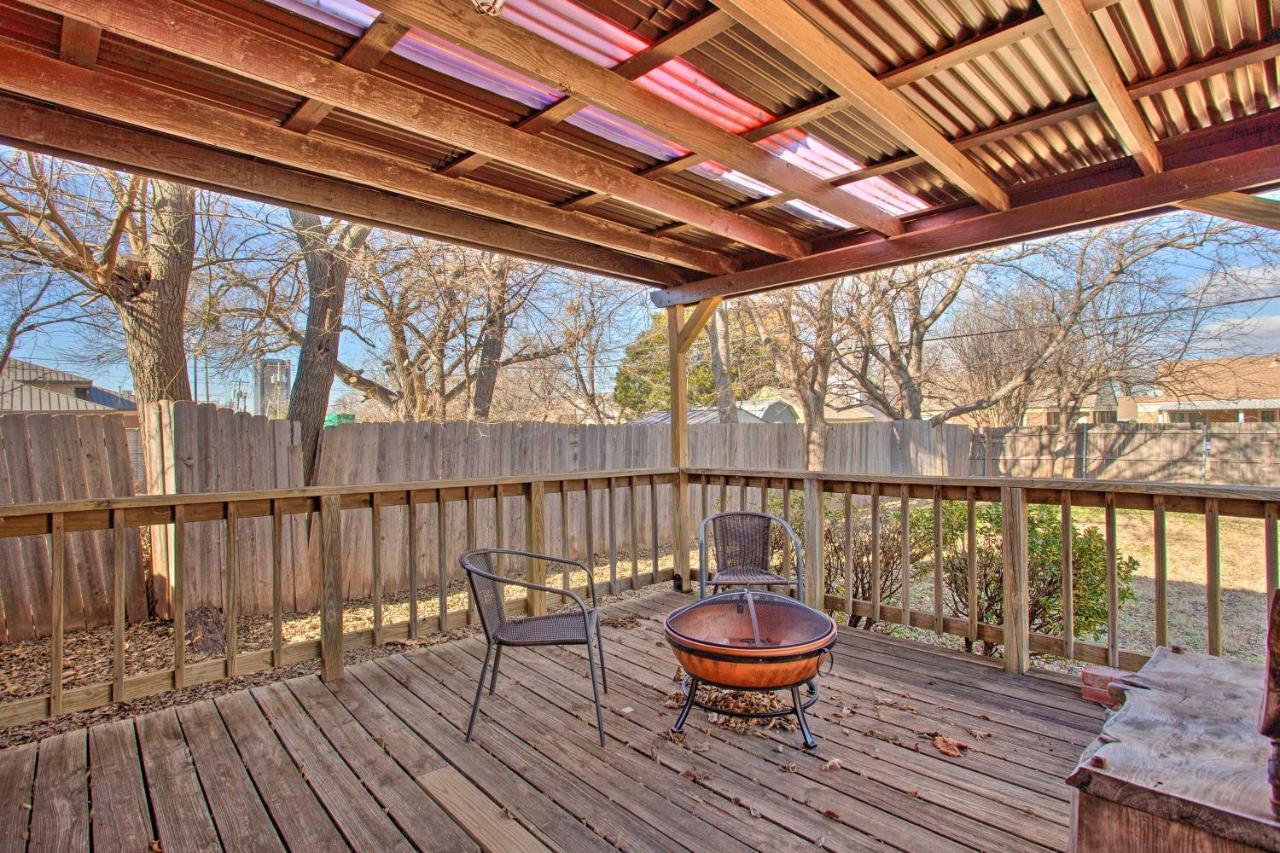 Pet-friendly Okc With Yard About 5 Mi To Dtwn! Holiday home Oklahoma City