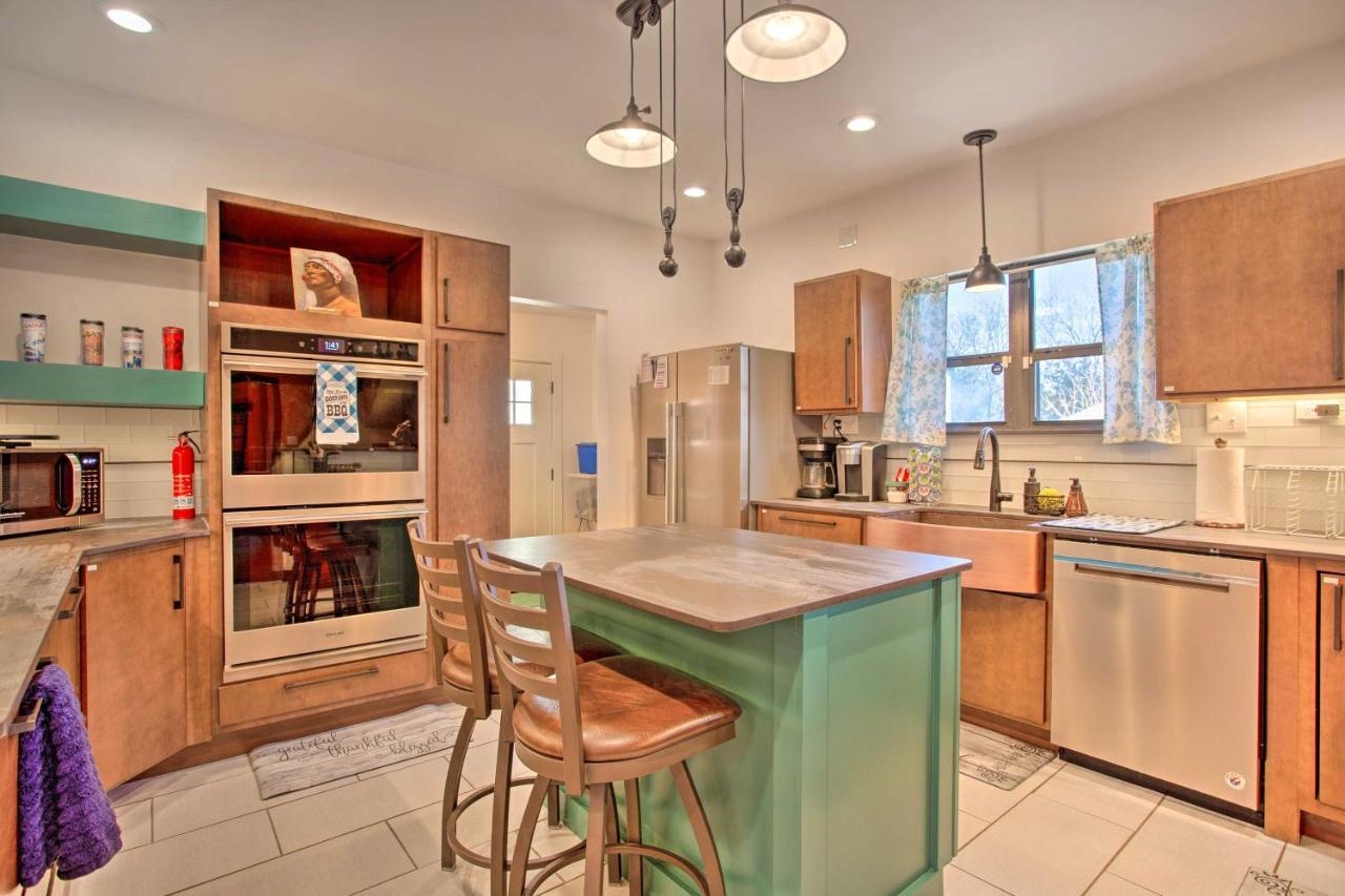 Pet-friendly Okc With Yard About 5 Mi To Dtwn! Oklahoma City