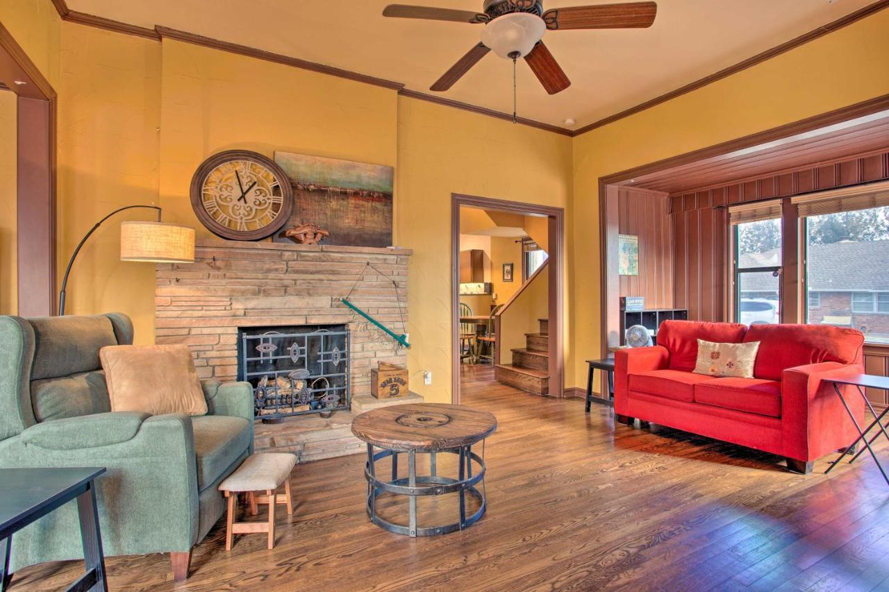 Holiday home Pet-friendly Okc With Yard About 5 Mi To Dtwn! *