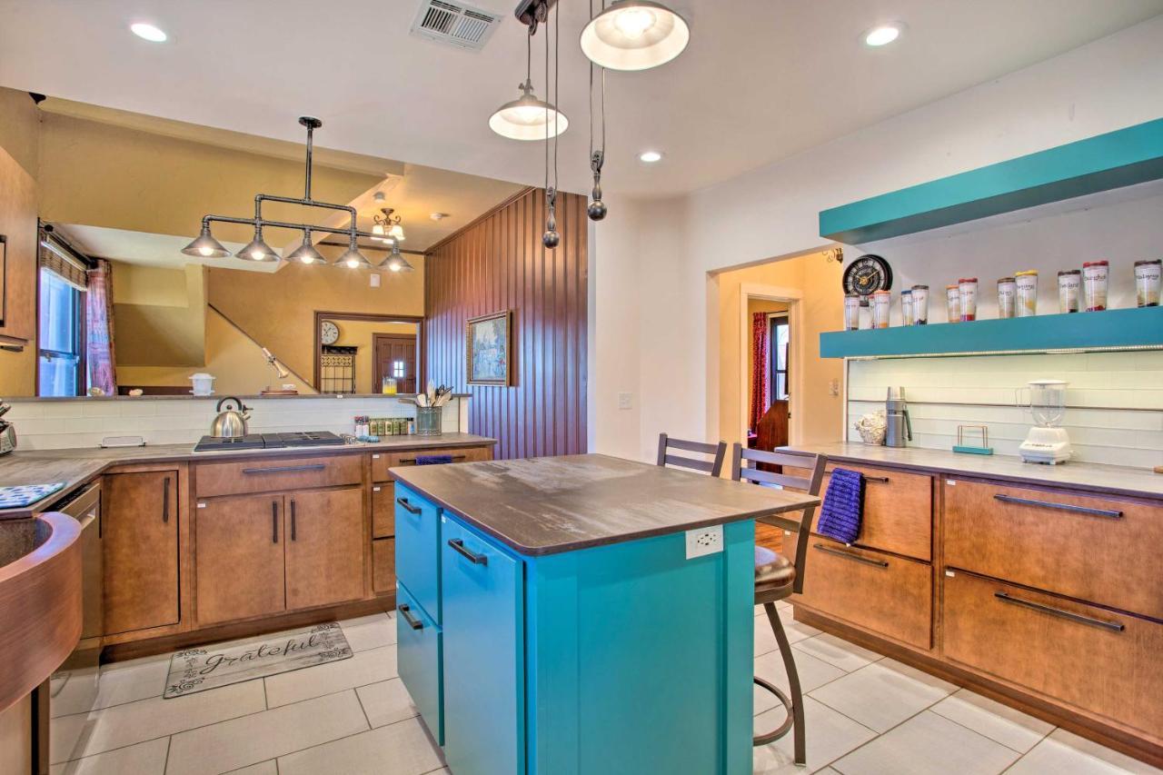 Holiday home Pet-friendly Okc With Yard About 5 Mi To Dtwn! *
