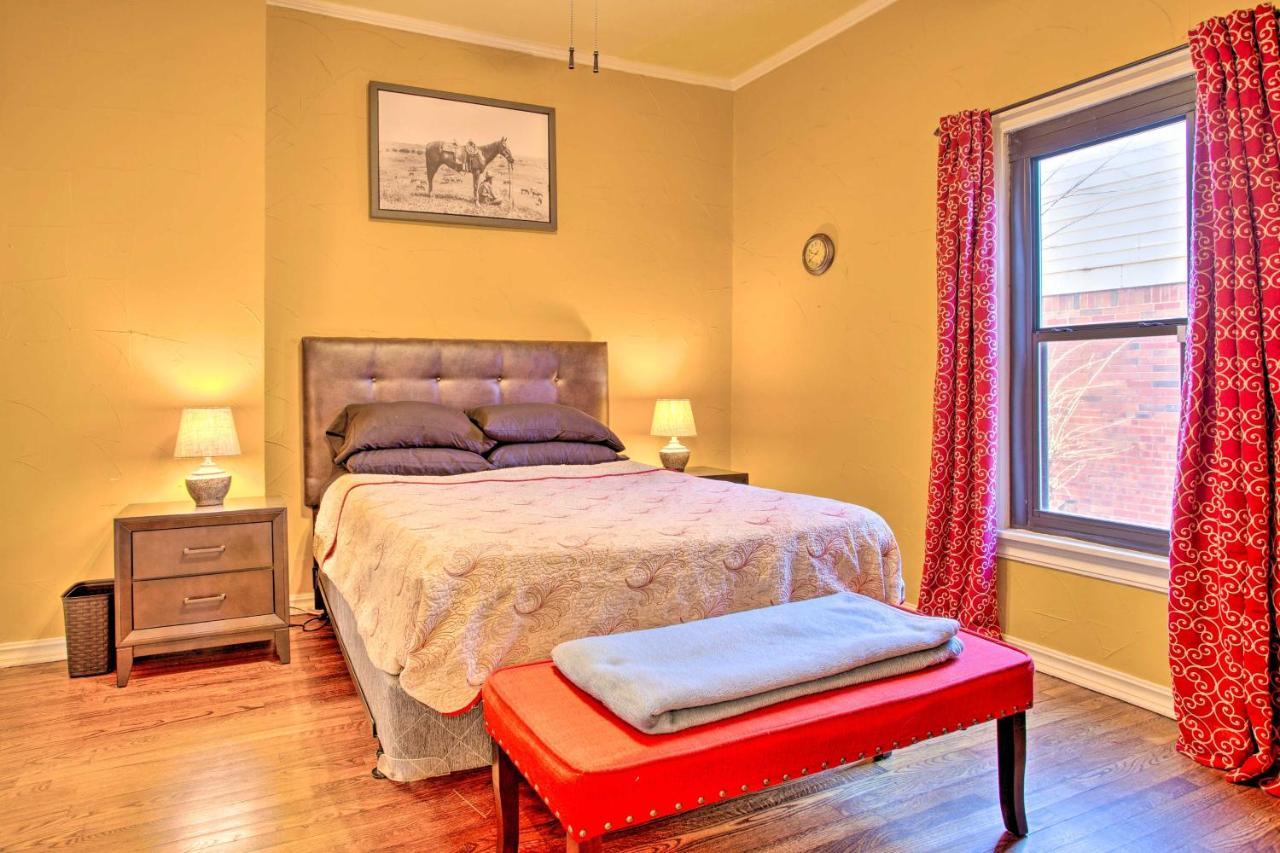 Holiday home Pet-friendly Okc With Yard About 5 Mi To Dtwn!