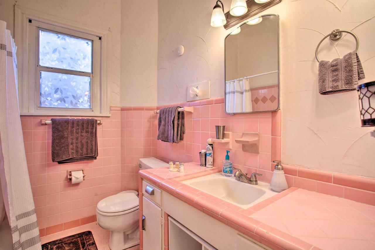 Pet-friendly Okc With Yard About 5 Mi To Dtwn! *